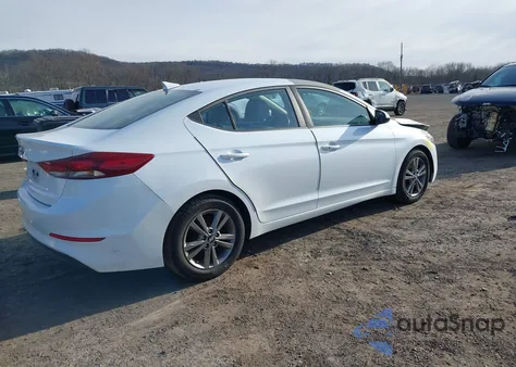 2017 Hyundai Elantra Value Edition z USA, uszkodzony, nr VIN 5NPD84LF4HH160589
